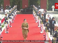 Pakai Kebaya Hijau Olive, Puan Tiba di Sidang Tahunan dan Sidang Bersama 2026