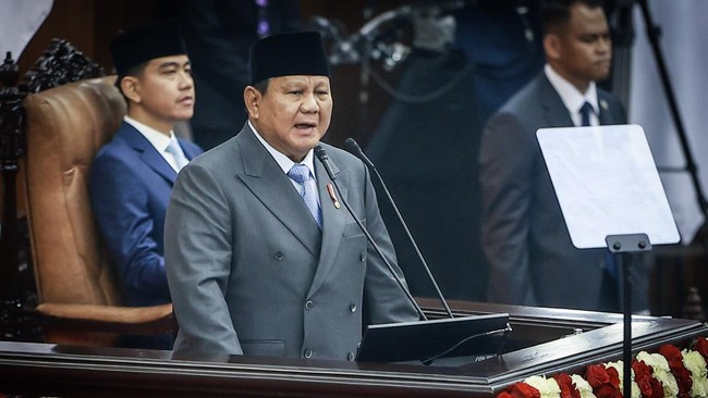 Prabowo Subianto mengusulkan pengajaran bahasa asing di SD, termasuk Inggris, Mandarin, dan Spanyol, untuk meningkatkan kemampuan anak-anak Indonesia.