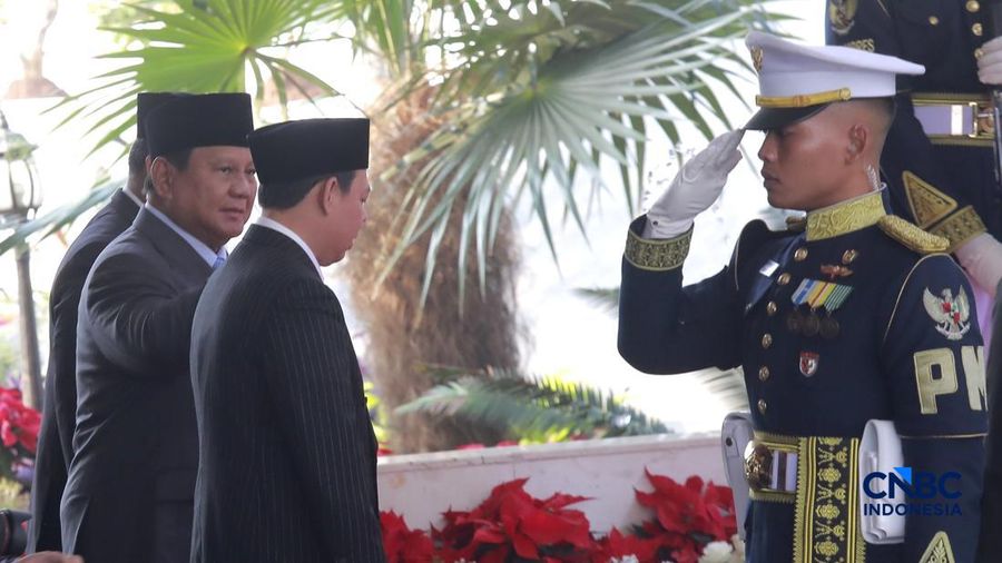 Presiden RI Prabowo Subianto saat tiba di aktivitas Sidang Tahunan MPR dan Sidang Bersama DPR dan DPD dalam Rangka HUT ke-81 RI di Gedung Nusantara, Kompleks Parlemen Senayan, Jakarta Pusat, Jumat (14/8/2026). (CNBC Indonesia/Muhammad Sabki)