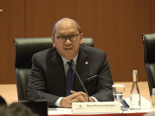 Kepala Badan Pengelola Investasi Daya Anagata Nusantara Rosan Perkasa Roeslani memberi pemaparan saat Konferensi pers terkait RAPBN & Nota Keuangan Tahun Anggaran 2027