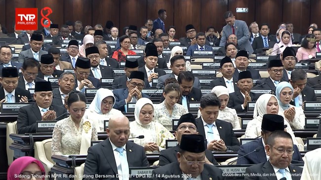 Sebanyak 103 anggota Majelis Permusyawaratan Rakyat (MPR) absen dalam pelaksanaan sidang tahunan bersama MPR-DPR-DPD, Jumat (14/8).