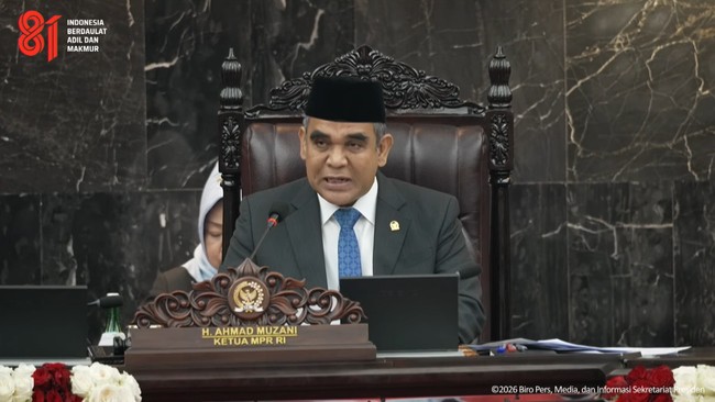 Ahmad Muzani saat berpidato di Sidang Tahunan MPR di Jakarta, Jumat (14/8).