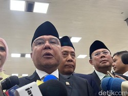 DPR Bakal Rapat Lagi Bareng Pemerintah Bahas Perpres Ojol 18 Agustus