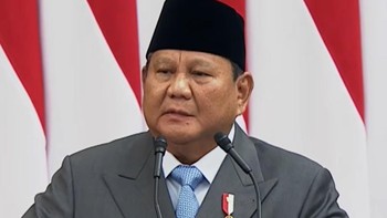 Presiden RI Prabowo Subianto, dalam Pidato Kenegaraan di Sidang Tahunan MPR, Jumat (14/8), mengungkap banyak Menteri Kabinet Merah Putih yang tumbang jatuh sakit akibat bekerja terlalu keras bagi bangsa dan negara.