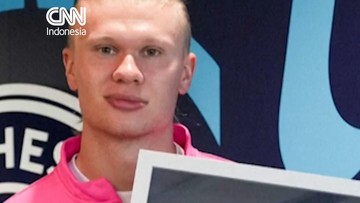 Berita Olahraga Terkini CNN Sport : Momen Erling Haaland Terima 7 Gelar Guinness World Records