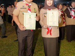 Wabup Gowa dan Istri Terima Lencana Kwarnas Pramuka di Jambore Nasional