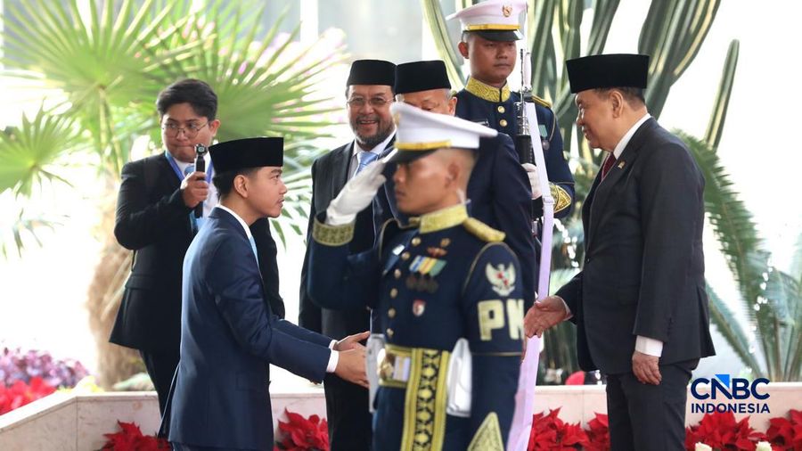 Wakil Presiden Gibran Rakabuming tiba di Sidang Tahunan MPR dan Sidang Bersama DPR dan DPD dalam Rangka HUT ke-81 RI di Gedung Nusantara, Kompleks Parlemen Senayan, Jakarta Pusat, Jumat (14/8/2026). (CNBC Indonesia/Muhammad Sabki)