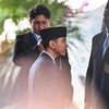 Wakil Presiden Gibran Rakabuming Raka (kiri) tiba untuk menghadiri Sidang Tahunan MPR RI dan Sidang bersama DPR dan DPD RI tahun 2026 di Gedung Nusantara, Kompleks Parlemen, Senayan, Jakarta, Jumat (14/8/2026). ANTARA FOTO/Asprilla Dwi Adha/kye
