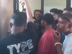 Warga Geruduk KSOP Labuan Bajo Usai Pegawai Aniaya Karyawan Pelabuhan
