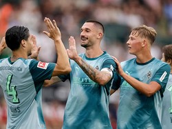 Hasil Uji Coba: Diks Bawa Gladbach Kalahkan Aston Villa 2-1