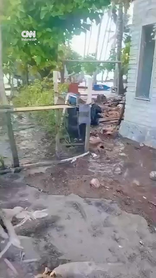 Detik-detik Tsunami Kecil Terjang Selayar Usai Gempa M7 NTT