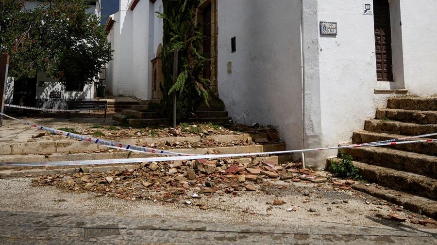 Gempa bumi berkekuatan magnitudo 5,0 mengguncang Kota Granada, Spanyol selatan, pada Sabtu awal hari, Sabtu (15/8/2026). (REUTERS/Fermin Rodriguez)