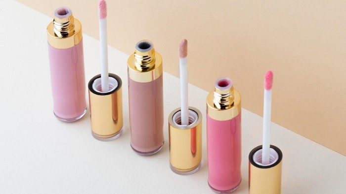 4 Manfaat Lip Oil untuk Bibir, Bukan Cuma Bikin Glossy tapi Juga Melembapkan