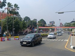 One Way Arah Jakarta Diterapkan, Mobil Menuju Puncak Bogor Diputar Balik