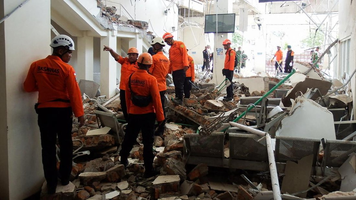 Pelabuhan Laurentius Say NTT Hancur Diguncang Gempa