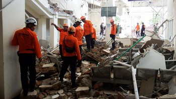 Pelabuhan Laurentius Say NTT Hancur Diguncang Gempa