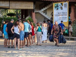 Labuan Bajo Diguncang Gempa, Hotel-hotel Rusak