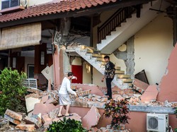 Video BMKG: Rumah, Pelabuhan hingga Hotel Rusak Akibat Gempa M 7 NTT