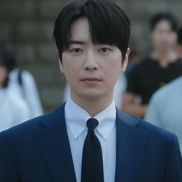 Manfaatkan Keberuntungan Lotre, Simak Potret Perdana Lee Jun Hyuk di Drakor The Ordinary Jackpot