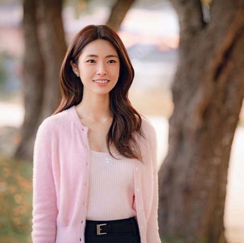Profil Ha Young, Aktris Korea yang Curi Perhatian di Drakor Our Sticky Love