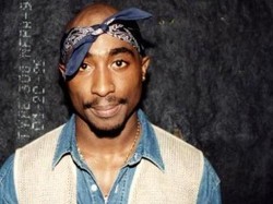 Siapa Tupac Shakur dan Apa yang Kita Ketahui tentang Pembunuhannya?