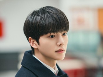 Aktor Korea Song Kang akhirnya comeback dengan membintangi drama Korea romantis dengan latar dunia musik berjudul Four Hands, Two Sonatas./ Foto: tvN