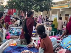 Detik-detik Pasien RS Muhammadiyah Bima Dievakuasi ke Parkiran Saat Gempa NTT
