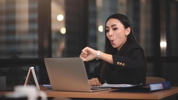 Apakah Tren Kerja Secukupnya Bagus di Dunia Kerja? Ini Kata Pakar