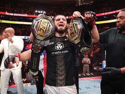 Kalahkan Ian Garry, Islam Makhachev Ukir Sejarah di UFC 330