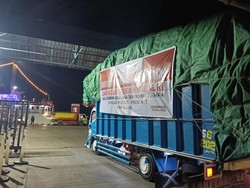 Wamensos Serahkan Santunan kepada Ahli Waris Korban Gempa Manggarai