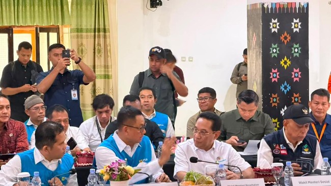 PT PLN (Persero) berhasil memulihkan sistem kelistrikan di wilayah Flores, Nusa Tenggara Timur (NTT), pascagempa bumi berkekuatan M7,7 yang terjadi Sabtu (15/8) pagi. 