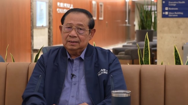 Presiden SBY minta maaf tidak bisa hadir di upacara Proklamasi Kemerdekaan karena masih menjalani pemeriksaan kesehatan di AS.