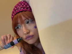 Gaya Riasan Eksperimental Mulai Naik Daun Lagi, Akhir Era Makeup Natural?