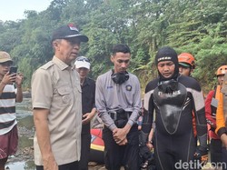 Walkot Cek Lokasi ASN Diduga Hilang di Sungai Bogor, Pastikan Pencarian Maksimal