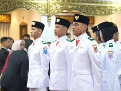 Formasi Lengkap Tim Adil Makmur, Petugas Penurunan Bendera di HUT ke-81 RI