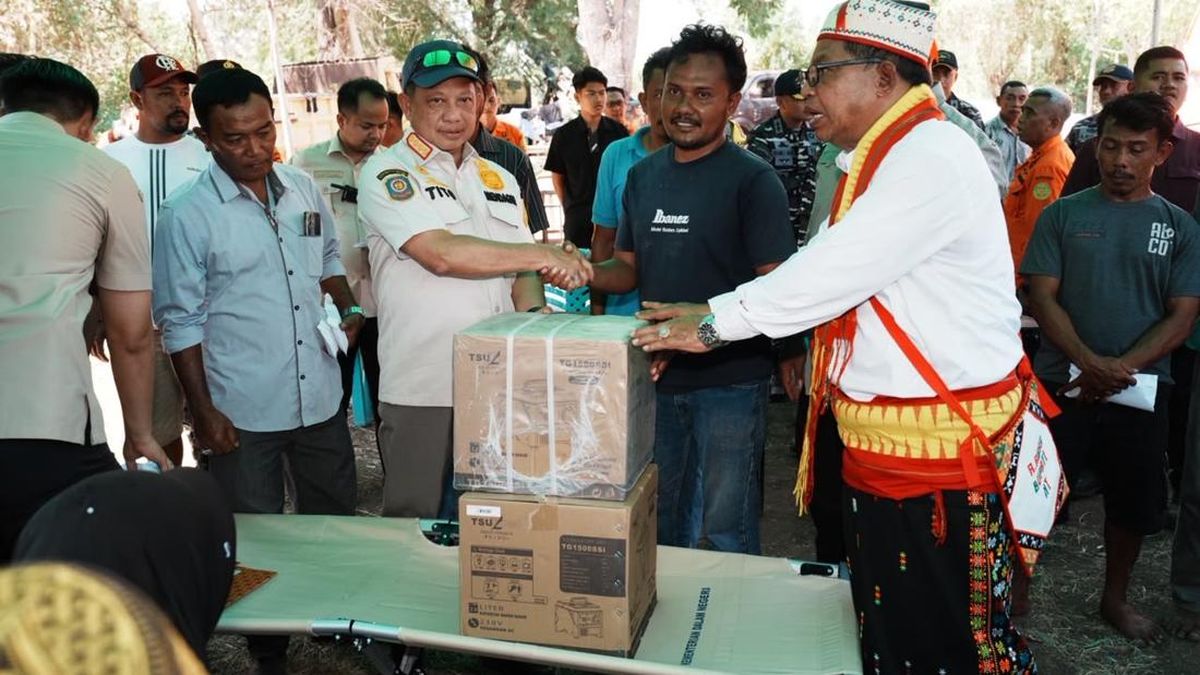 Mendagri Salurkan Tali Asih bagi Ahli Waris Korban Meninggal Gempa NTT