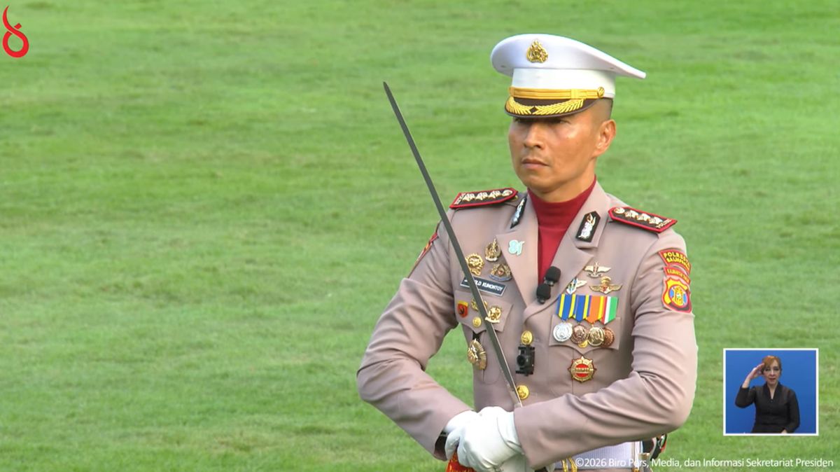Profil Kombes Pol Jerrold Kumontoy, Komandan Upacara Penurunan Bendera
