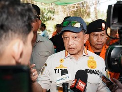 Mendagri Siapkan Rencana Prioritas Penanganan Korban Gempa di NTT