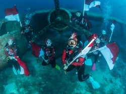 Merah Putih Berkibar di Dasar Laut Biak Papua, Kenang Sejarah Penting RI