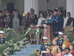Deretan Pakaian Adat yang Dikenakan Pejabat