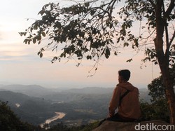 Ambisi Menghidupkan Kembali Wisata Gunung Karang Majalengka