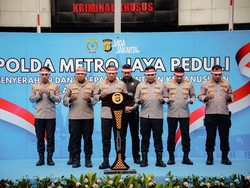 Kapolda Metro Lepas 12 Truk Bantuan Kemanusiaan untuk Korban Gempa NTT