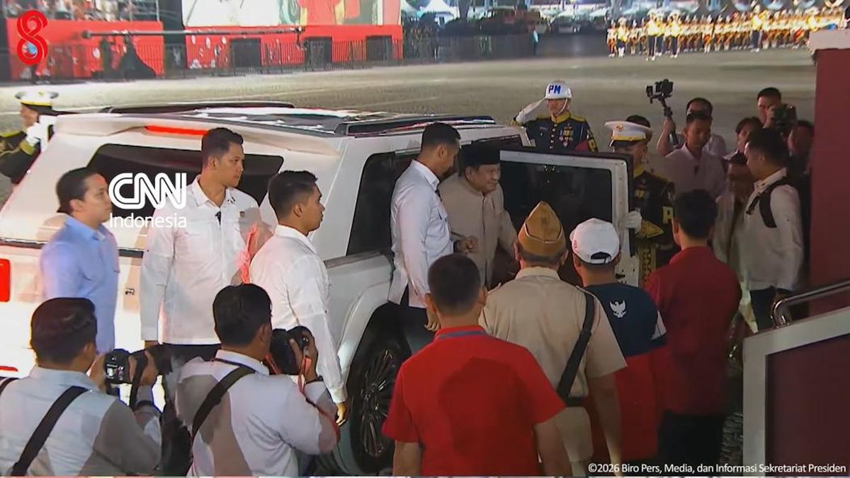 Momen Prabowo Hadiri Karnaval Bersatu Nusantara di Monas