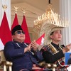 Prabowo , Jokowi , Gibran duduk berdampingan lihat aksi jet tempur di Upacara Peringatan Detik-Detik Proklamasi, Istana Merdeka, 17 Agustus 2026