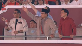 Presiden Prabowo Subianto dan Wakil Presiden Gibran Rakabumi menghadiri Karnaval Bersatu Harmoni Nusantara, Lapangan Monas, 17 Agustus 2026