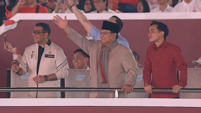 Presiden Prabowo Subianto dan Wakil Presiden Gibran Rakabumi menghadiri Karnaval Bersatu Harmoni Nusantara, Lapangan Monas, 17 Agustus 2026