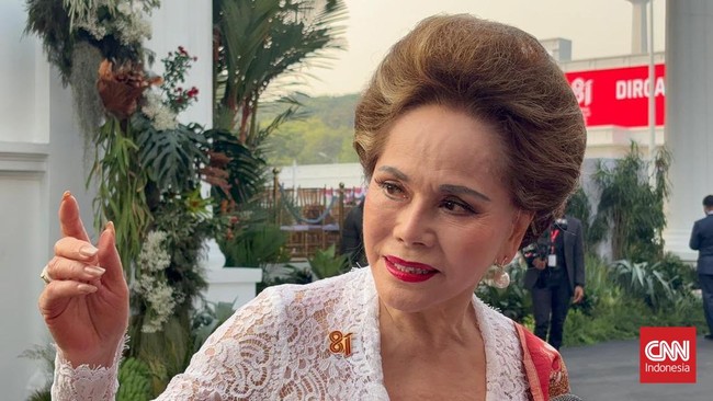 Istri Presiden pertama RI Soekarno, Kartika Sari Dewi Soekarno, hadir dalam rangkaian peringatan HUT ke-81 RI di Istana Merdeka, Jakarta, Senin (17/8).