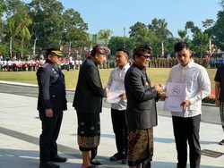 Haru Kadek Ar Bisa Berkumpul dengan Keluarga Usai Bebas dari Lapas