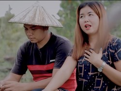 Lirik Lagu Pop Kalteng Satia Je Utama - Sintya Putri dan Terjemahannya