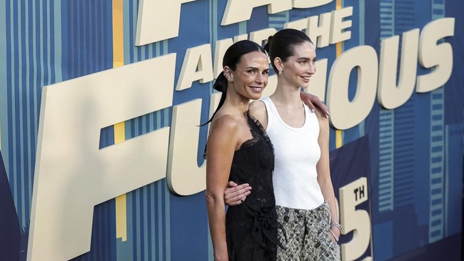 Jordana Brewster and Meadow Walker attend the 25th Anniversary Celebration Screening of